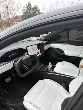 2023 Tesla Model S Plaid