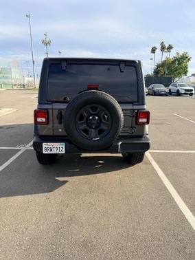 Gray 2020 Jeep Wrangler Unlimited Sport