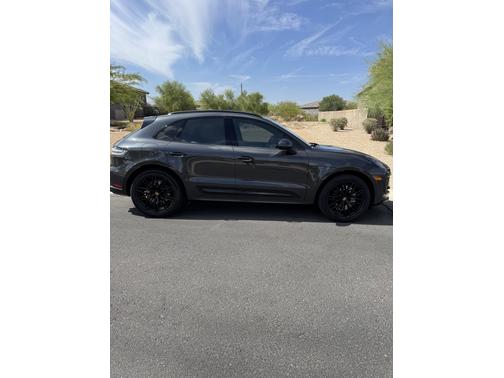 2022 Porsche Macan GTS