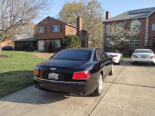 Black 2014 Bentley Flying Spur Base
