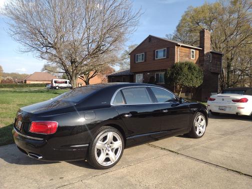 Black 2014 Bentley Flying Spur Base