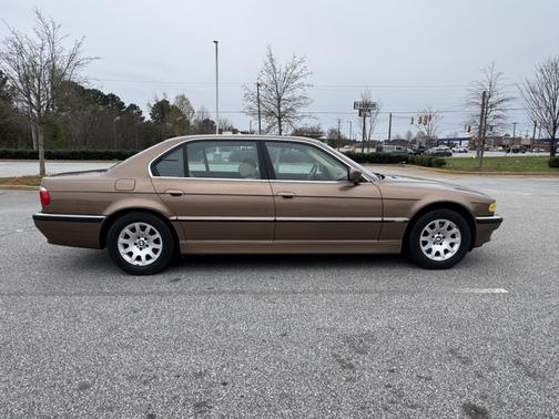 2001 BMW 740 iL