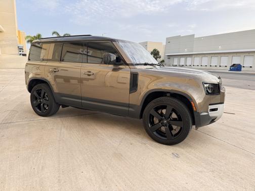 2020 Land Rover Defender 110 First Edition