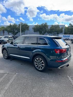 Blue 2018 Audi Q7 2.0T Premium Plus