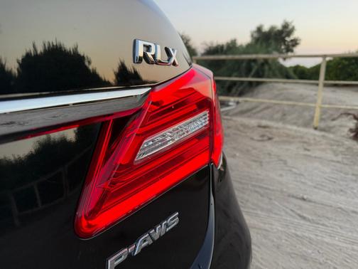 2014 Acura RLX Advance Package