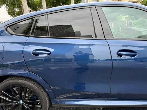 Blue 2023 BMW X6 xDrive40i