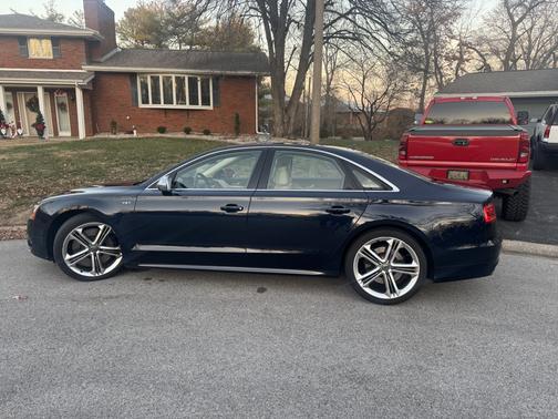2014 Audi S8 4.0T