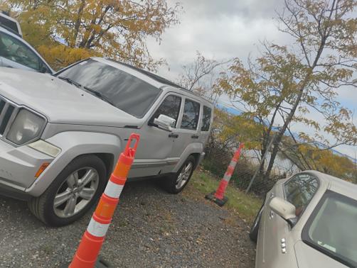 Silver 2011 Jeep Liberty Limited