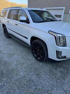 2019 Cadillac Escalade ESV Luxury