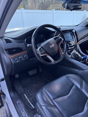 2019 Cadillac Escalade ESV Luxury