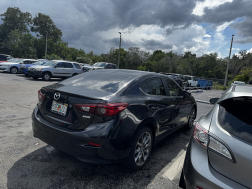 2018 Mazda Mazda3 Touring