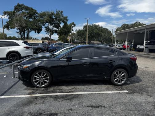 2018 Mazda Mazda3 Touring