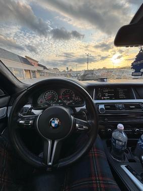 Blue 2016 BMW M5 Base
