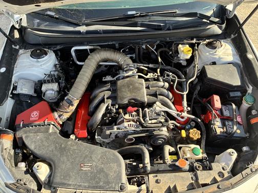 White 2017 Subaru Legacy 3.6R Limited