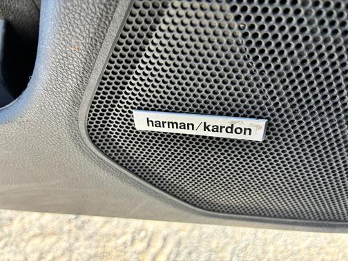 White 2017 Subaru Legacy 3.6R Limited