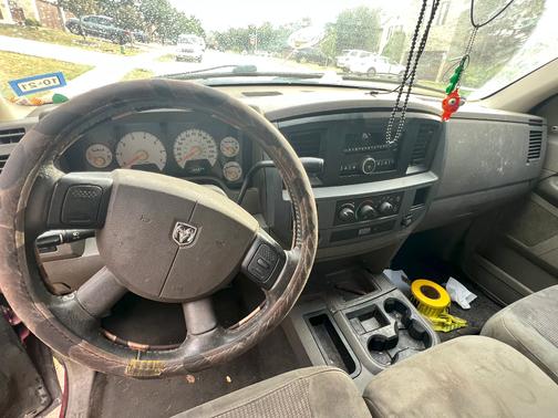2008 Dodge Ram 1500 SLT Mega Cab
