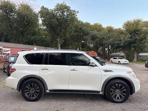2017 Nissan Armada Platinum