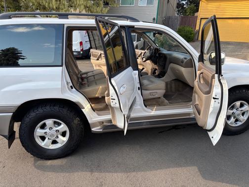 2000 Toyota Land Cruiser Base