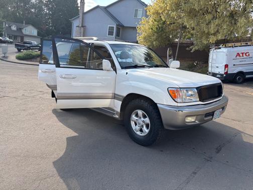 2000 Toyota Land Cruiser Base