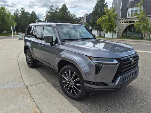 Gray 2025 Lexus GX 550 Luxury+