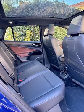 2022 Volkswagen ID.4 Pro S