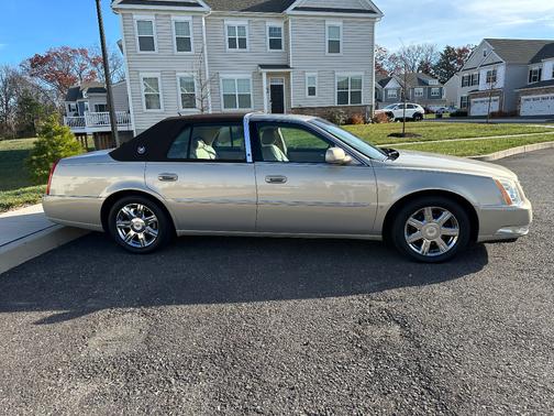 2007 Cadillac DTS Luxury