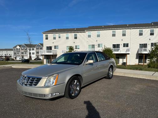2007 Cadillac DTS Luxury
