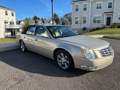 2007 Cadillac DTS Luxury