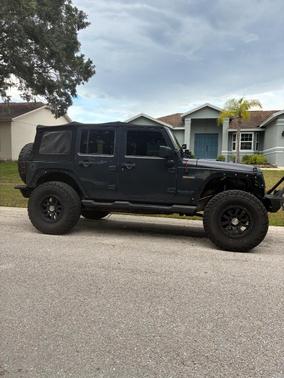 Gray 2017 Jeep Wrangler Unlimited Sport