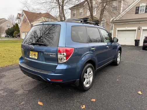 2010 Subaru Forester 2.5 X Premium