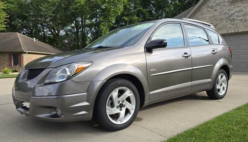 2004 Pontiac Vibe Base