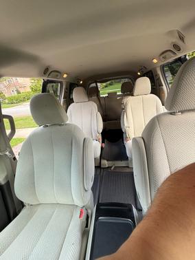2013 Toyota Sienna LE