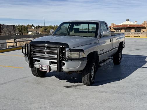 Silver 1996 Dodge Ram 2500 LT