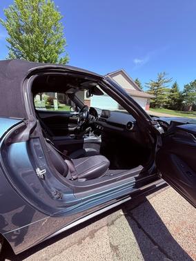 Blue 2017 Mazda MX-5 Miata Grand Touring