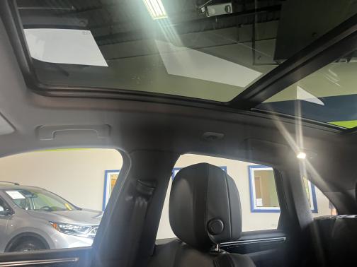 2023 Porsche Macan Macan T