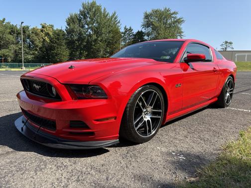 Red 2014 Ford Mustang GT