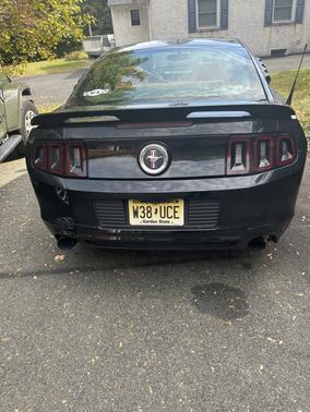 2013 Ford Mustang V6 Premium