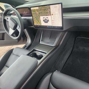 2024 Tesla Model X Plaid