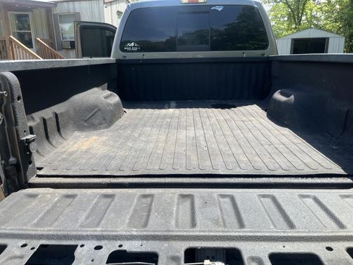 Gray 2010 Ford F-250 XLT Super Duty Crew Cab