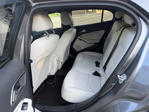 Gray 2017 Mercedes-Benz GLA 250 4MATIC
