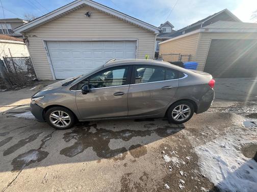 2017 Chevrolet Cruze LT