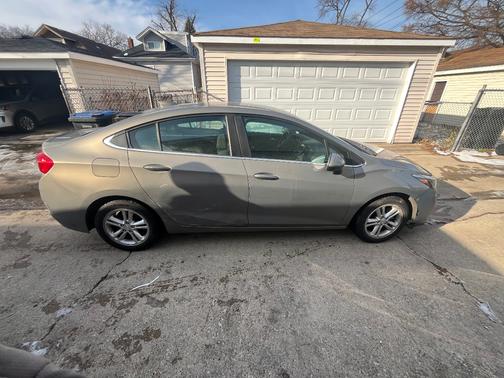 2017 Chevrolet Cruze LT
