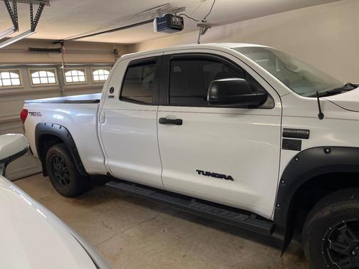 White 2008 Toyota Tundra SR5