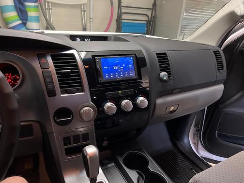 White 2008 Toyota Tundra SR5
