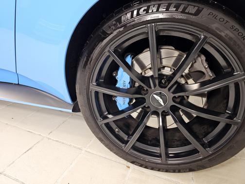 Blue 2020 Aston Martin Vantage Base