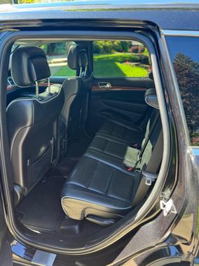 Black 2013 Jeep Grand Cherokee Overland