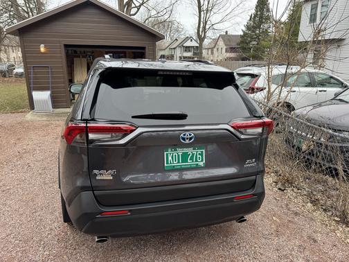 2021 Toyota RAV4 Hybrid XLE