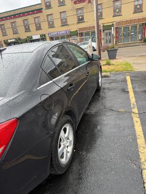 Black 2011 Chevrolet Cruze LT