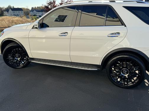 White 2017 Mercedes-Benz GLE 350 4MATIC