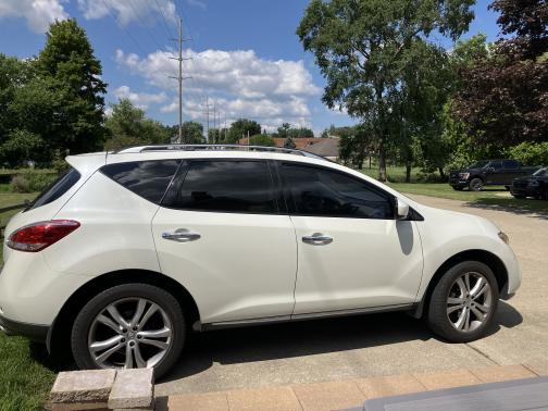 2011 Nissan Murano LE